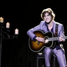 90210: Diego González in un momento dell'episodio Javianna