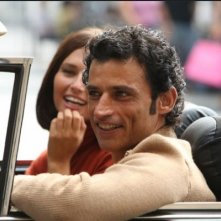 Enrico Lo Verso e Anna Safroncik nel film La bella società
