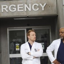 Grey S Anatomy Kevin Mckidd E James Pickens Jr Nell Episodio How Insensitive 160902