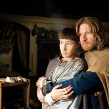 Johanna Wokalek e David Wenham in un'immagine del film La Papessa