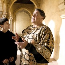 Johanna Wokalek e John Goodman nel film La Papessa