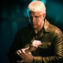 Micke Spreitz è il pericoloso Ronald Niedermann nel film La regina dei castelli di carta