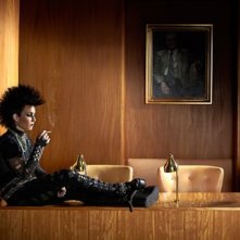 Noomi Rapace nel film che l'ha resa famosa, La regina dei castelli di carta