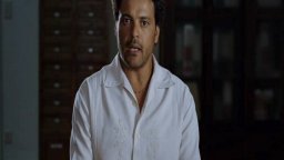 Scontro di civiltà per un ascensore a piazza Vittorio - Spot 2