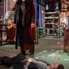 The Blur (Tom Welling) e Zod (Callum Blue) a terra in una scena dell'episodio Conspiracy di Smallville