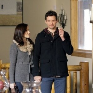 Una sequenza dell'episodio Almost Everything I Wish I'd Said the Last Time I Saw You con Sophia Bush e Austin Nichols