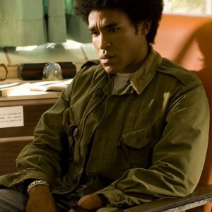 Greer (Jamil Walker Smith) in un ricordo del passato nell'episodio Lost di Stargate Universe