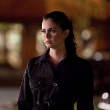 Mia Kirshner in un'immagine tratta dall'episodio Isobel di Vampire Diaries