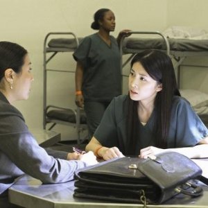 FlashForward: Hira Ambrosino e Yuko Takeuchi nell'episodio Countdown