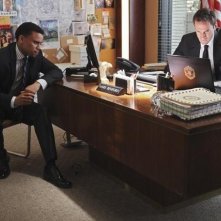FlashForward: Joseph Fiennes e Michael Ealy in una scena dell'episodio Countdown