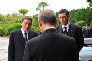 Kitano in una scena del suo Outrage