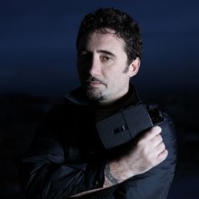 Federico Zampaglione impugna la sua 'arma' per l'horror Shadow