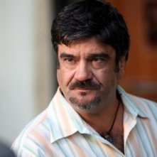 Primo piano di Francesco Pannofino dal film Scontro di civiltà per un ascensore a Piazza Vittorio