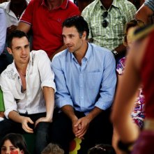 Raoul Bova ed Elio Germano nel film La nostra vita