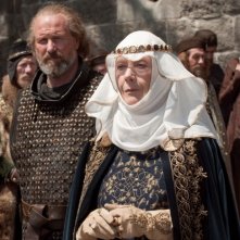 William Hurt ed Eileen Atkins nel film Robin Hood (2010)