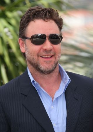 Cannes 2010: un primo piano di Russell Crowe, protagonista di Robin Hood di Ridley Scott