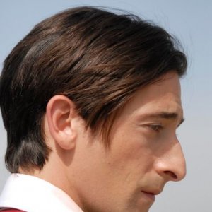 Primo piano di Adrien Brody dal film Manolete - Fra mito e passione