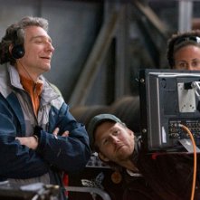 Rose Byrne e Hugh Dancy in una sequenza divertente del film Adam