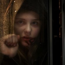 Un primo piano di Chloe Moretz in Let Me In