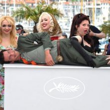 Cannes 2010: il burlesque approda sulla Croisette con le attrici di Tourneè