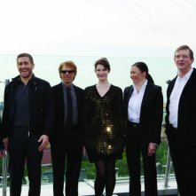 Jake Gyllenhaal, Jerry Bruckheimer, Gemma Arterton e il regista Mike Newell alla premiere di Mosca di Prince of Persia: Le Sabbie del Tempo