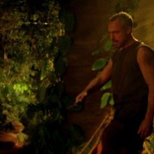 Titus Welliver in una scena tratta da Attraverso il mare, dalla sesta stagione di Lost