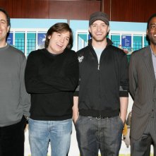 Jon Hamm, Mike Myers, Justin Timberlake e Craig Robinson danno le voci ai personaggi di Shrek e vissero felici e contenti