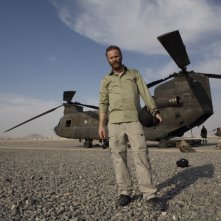 Morgan Spurlock in verde militare nel film Che fine ha fatto Osama Bin Laden?