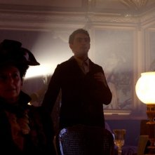 Una scena del film L'Imbroglio nel lenzuolo con Primo Reggiani