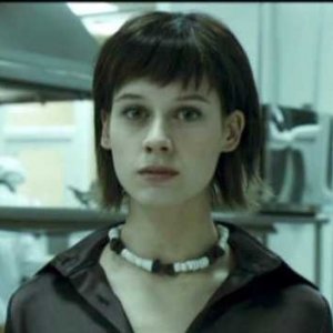 Manuela Vellés con il secondo look del film in Chaotica Ana