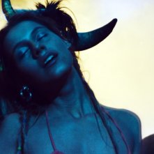 Manuela Vellés in un'immagine lunare del film Chaotica Ana