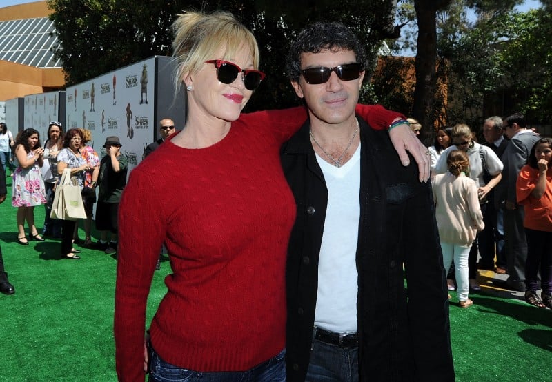 Melanie Griffith 'cancella' Antonio Banderas: via il tatuaggio dal braccio
