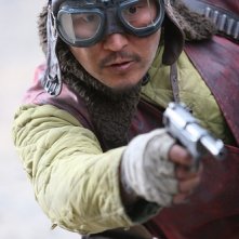 Song Kang-Ho in un'immagine del film The Good, the Bad, the Weird