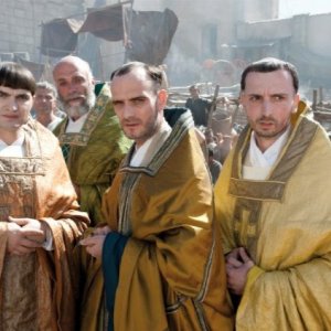 Anatole Taubman, Branko Tomovic e Richard van Weyden nel film La Papessa