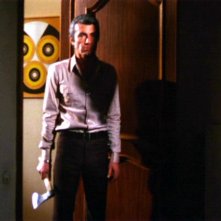 Chris Avram in una scena del film Reazione a catena di Mario Bava