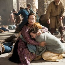 Claudia Michelsen e Lotte Flack nel film La Papessa