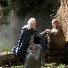 Edward Petherbridge e Lotte Flack nel film La Papessa