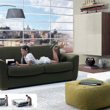 Roberta Carluccio in posa per la campagna Natuzzi 2010