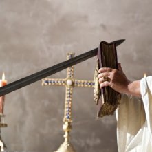 Un'immagine significativa del film La Papessa