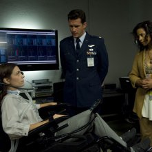 Amanda Perry (Kathleen Munroe) e Mary (Catherine Lough Haggquist) nell'episodio Sabotage di Stargate Universe