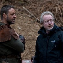 Russell Crowe e Sir Ridley Scott sul set di Robin Hood