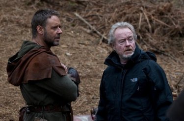 Russell Crowe e Sir Ridley Scott sul set di Robin Hood