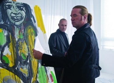 Val Kilmer in una scena del film MacGruber