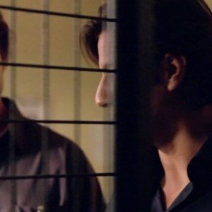 Josh Holloway e Henry Ian Cusick in una scena di Per cosa sono morti dalla sesta stagione di Lost