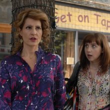 Nia Vardalos con Zoe Kazan in un'immagine del film I Hate Valentine's Day