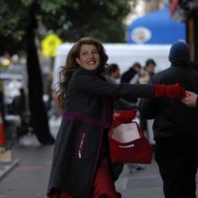 Una sorridente Nia Vardalos nel film I Hate Valentine's Day