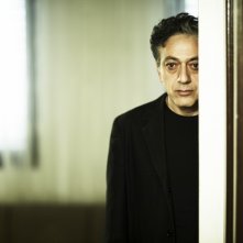 Elia Suleiman in una scena del suo film autobiografico The Time That Remains