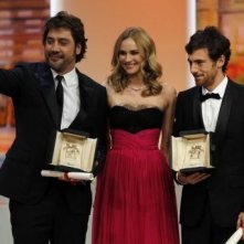 Cannes 2010 Javier Bardem Ed Elio Germano Con La Palma Ex Aequo Vinta Rispettivamente Per Biutiful E La Nostra Vita 162960