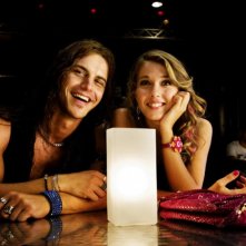 Andrea Montovoli e Martina Pinto in un'immagine del film Una canzone per te