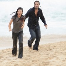 Evangeline Lilly e Josh Holloway in una scena del doppio finale di Lost